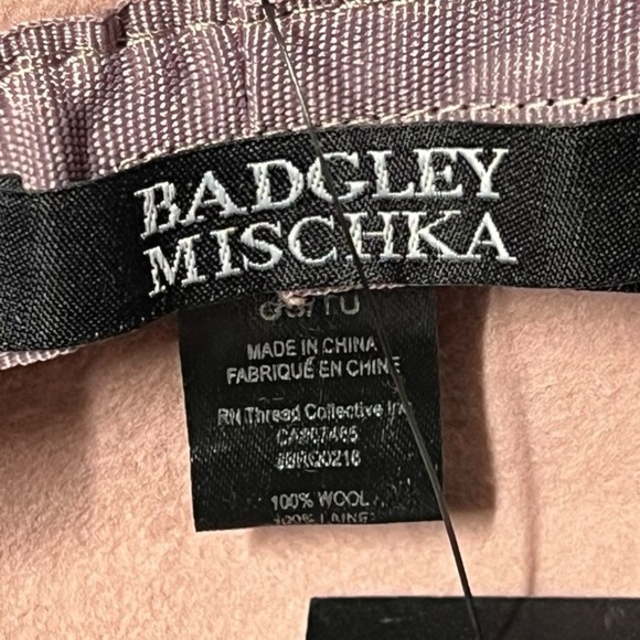 ?NEW w/tag Badgley Mischka Wool Blush Pink Newsboy Cap One Size main image 6